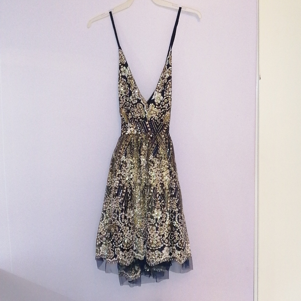 Gorgeous sparkly dress.
